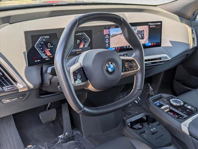 Used 2026 BMW iX xDrive60 w/ Premium Package AWD/4WD image 9