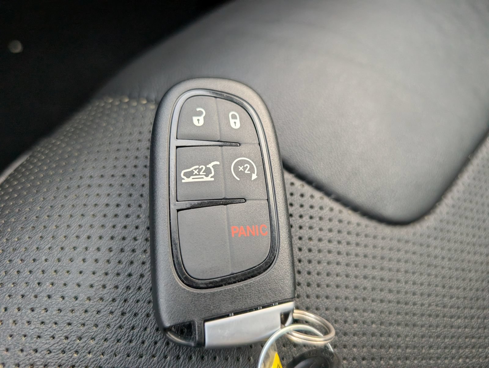Used 2021 Jeep Cherokee Latitude Lux 80th Anniv w/ Quick Order Package 26U 80TH FWD image 35