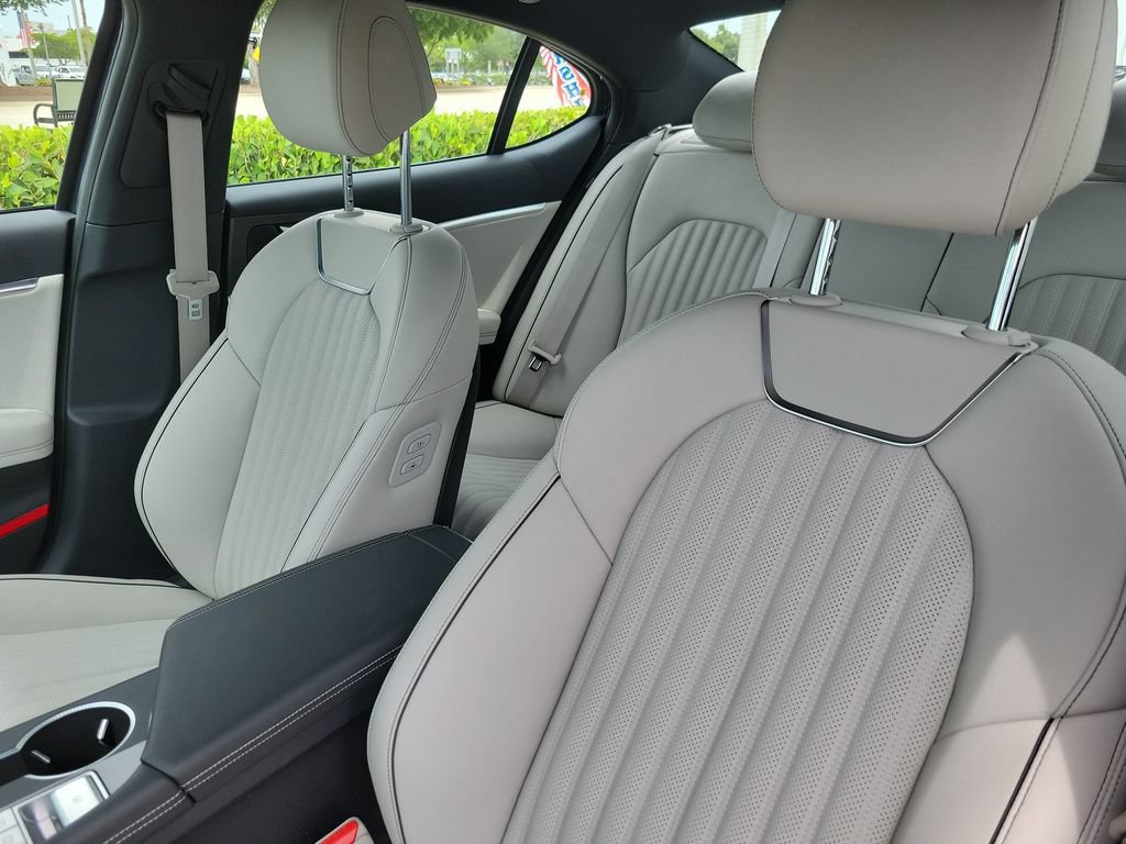 New 2026 Genesis G70 3.3T Sport Prestige RWD image 11