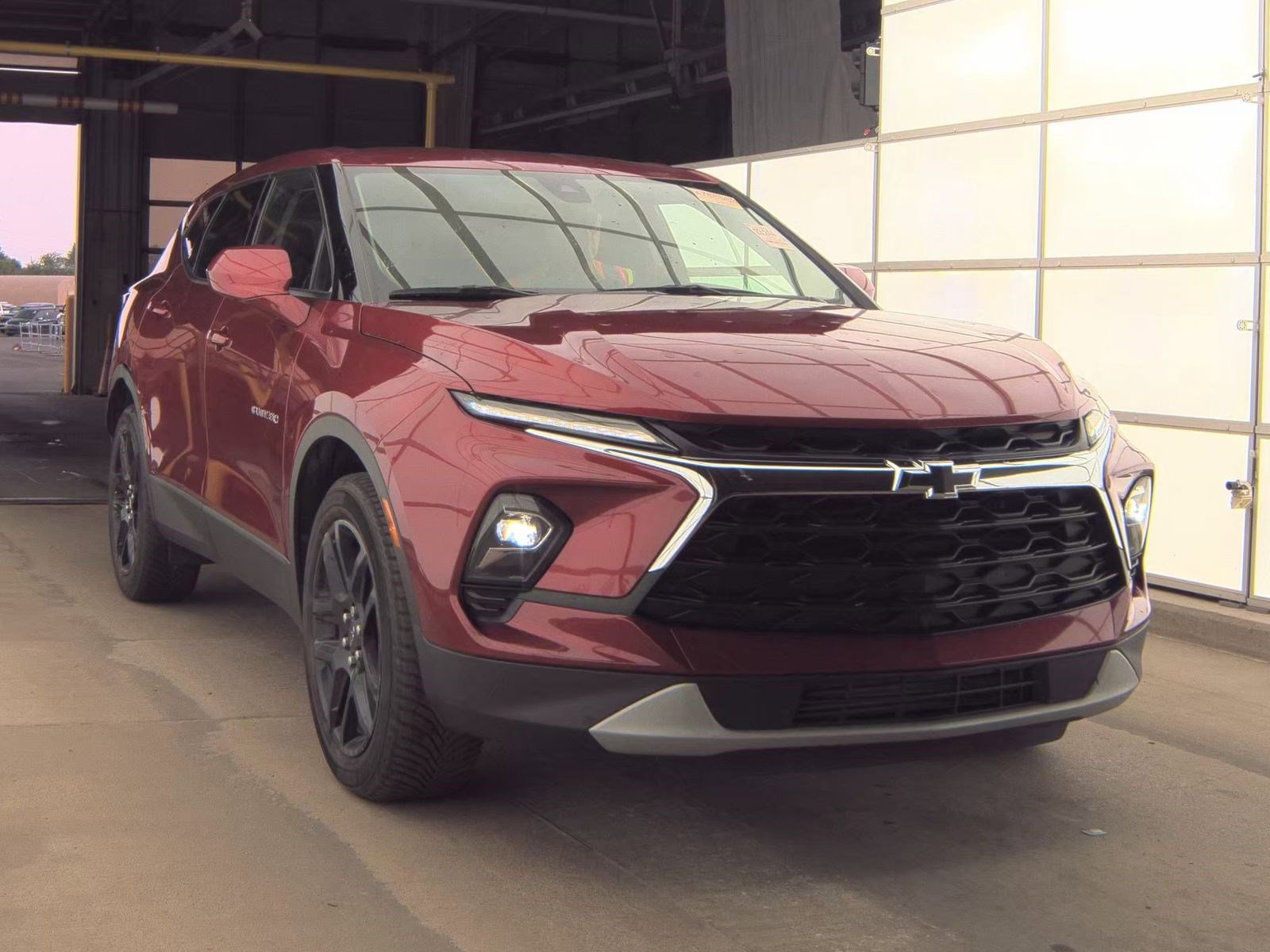 Used 2023 Chevrolet Blazer LT w/ Driver Confidence Package FWD image 4