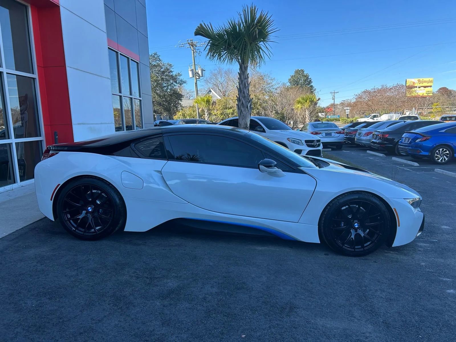 Used 2017 BMW i8 image 4