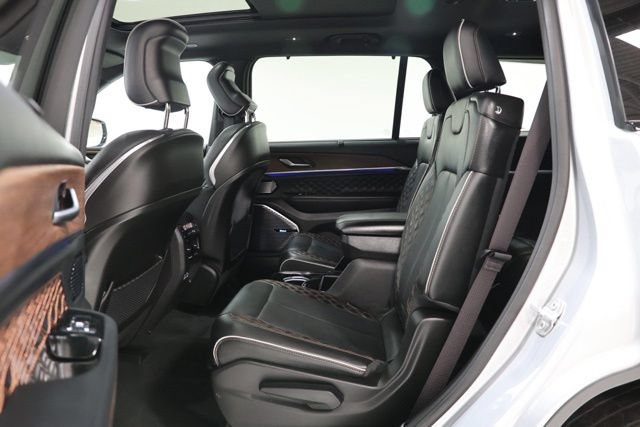 Used 2023 Jeep Grand Cherokee L Summit w/ Advanced Protech Group IV AWD/4WD image 31