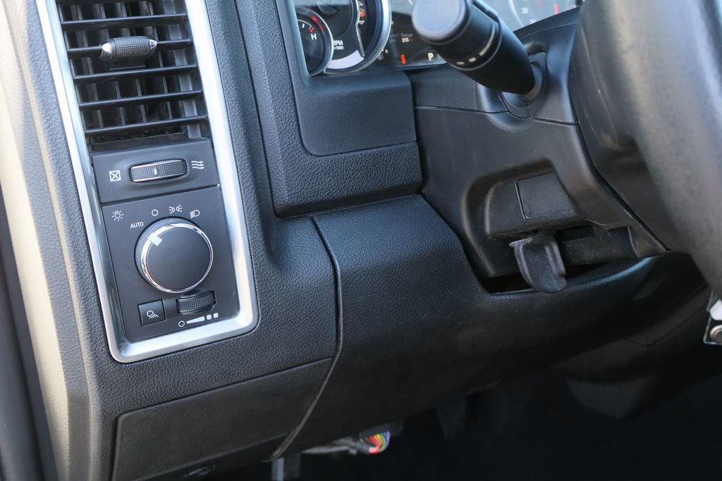 Used 2022 RAM 1500 Classic SLT w/ Electronics Group image 12