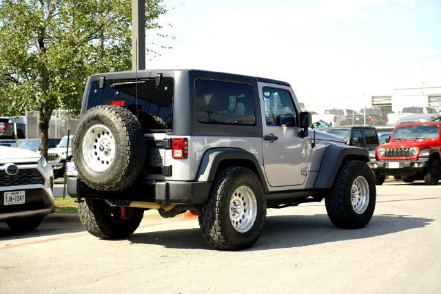 Used 2017 Jeep Wrangler Sport AWD/4WD image 6