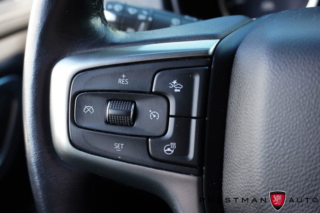 Used 2021 Chevrolet Suburban Premier image 29