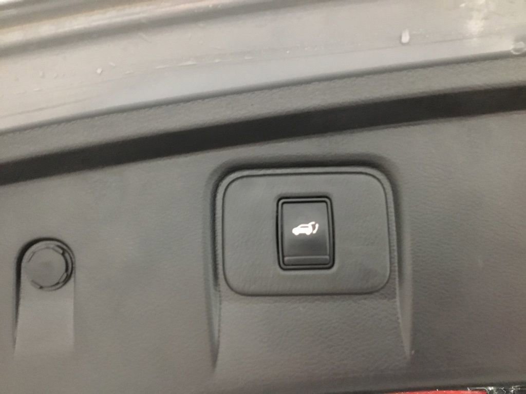 Used 2023 Nissan Murano SL image 19