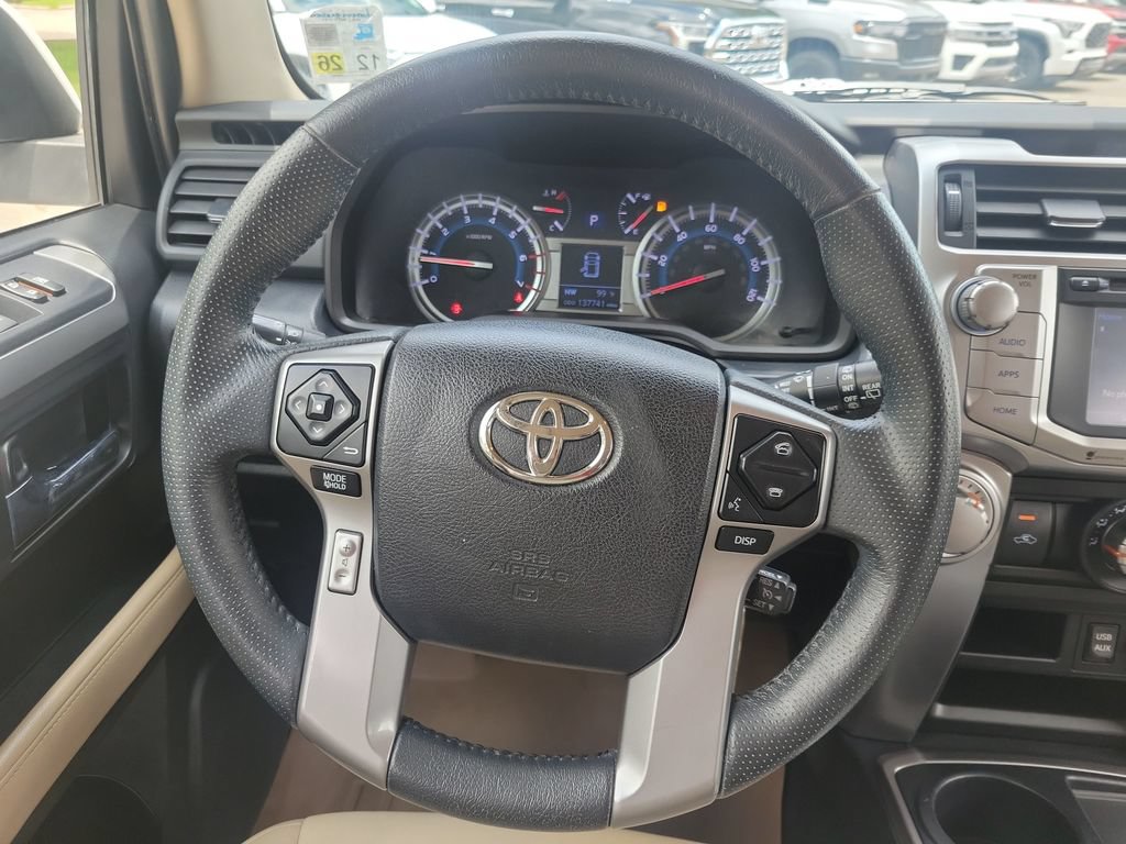 Used 2017 Toyota 4Runner SR5 Premium RWD image 17