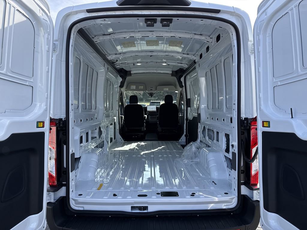 New 2026 Ford Transit 250 148 Medium Roof image 21