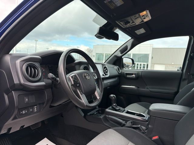 Certified 2023 Toyota Tacoma TRD Off-Road image 17