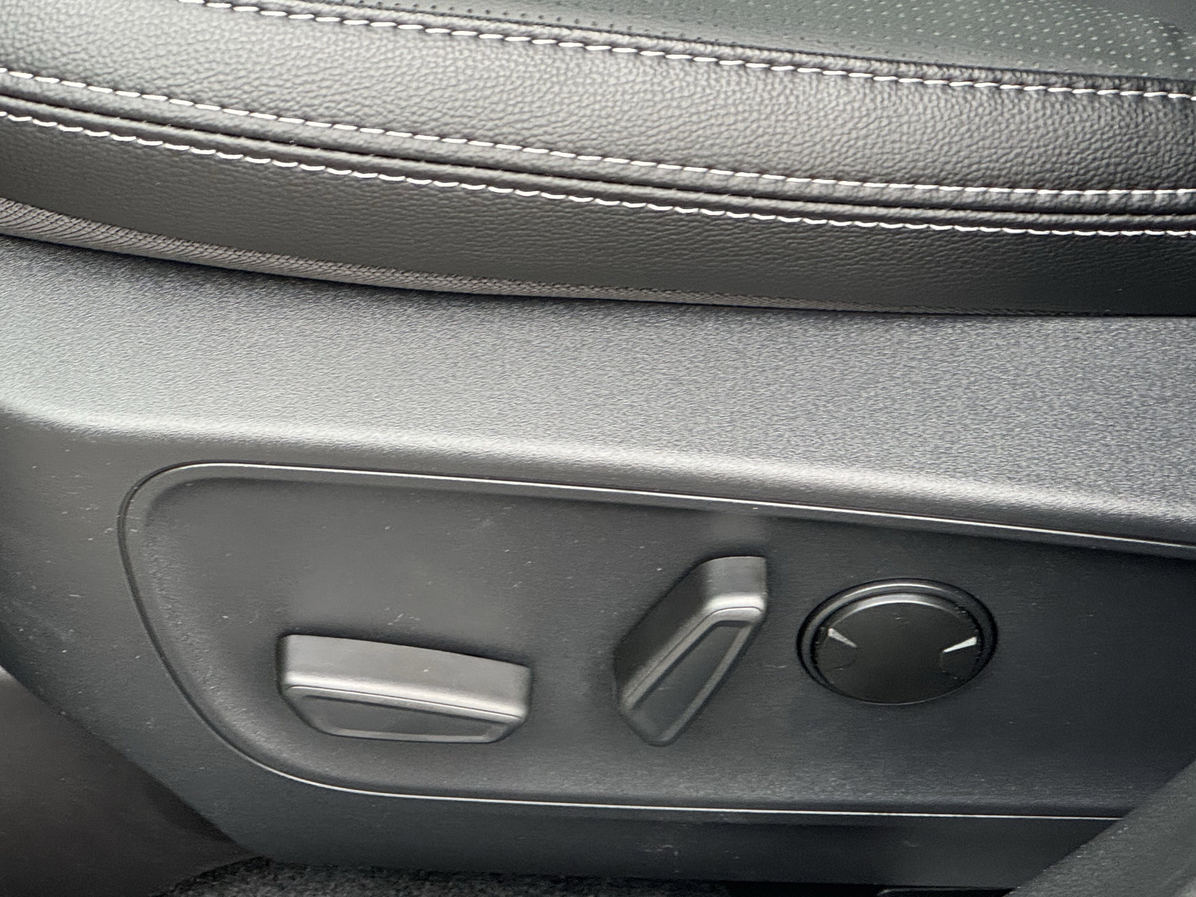 New 2026 Ford Escape Platinum w/ Premium Technology Package image 13