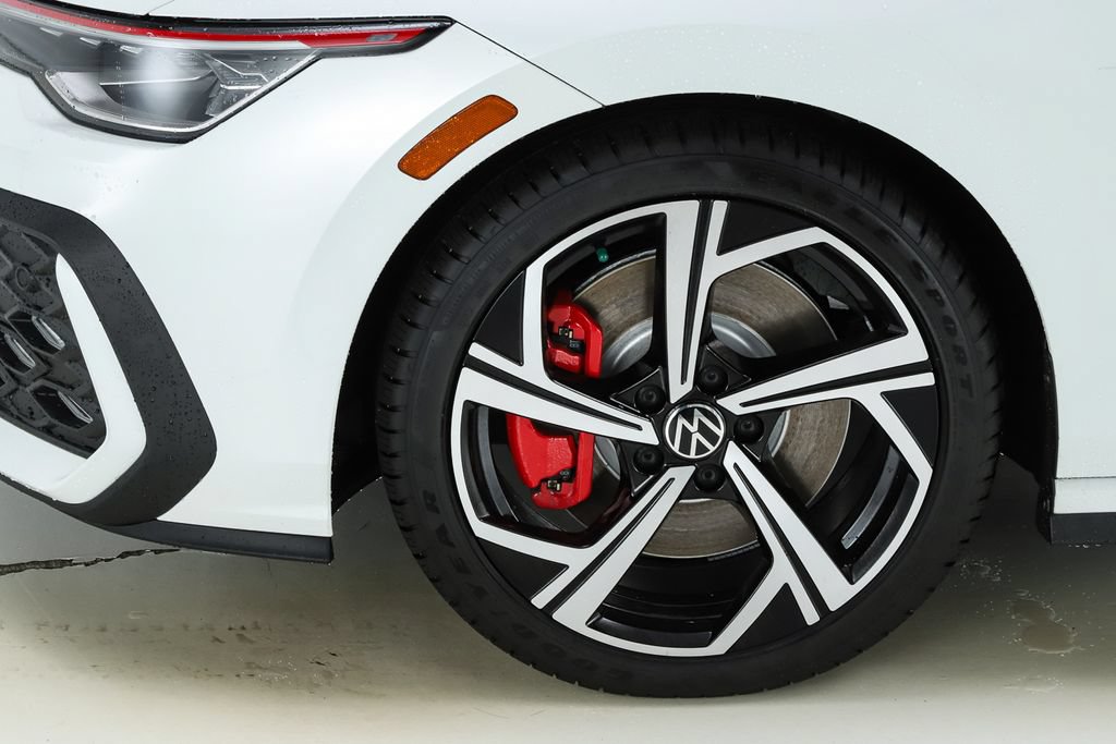 New 2026 Volkswagen GTI SE FWD image 5