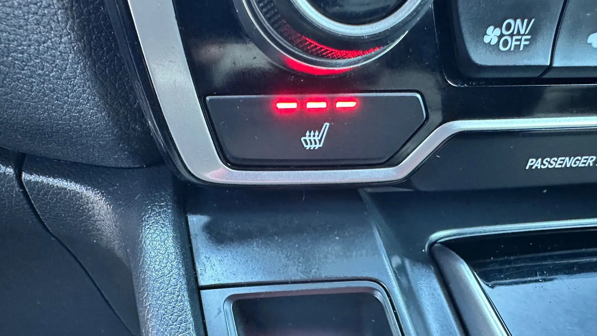 Used 2017 Honda CR-V EX image 17