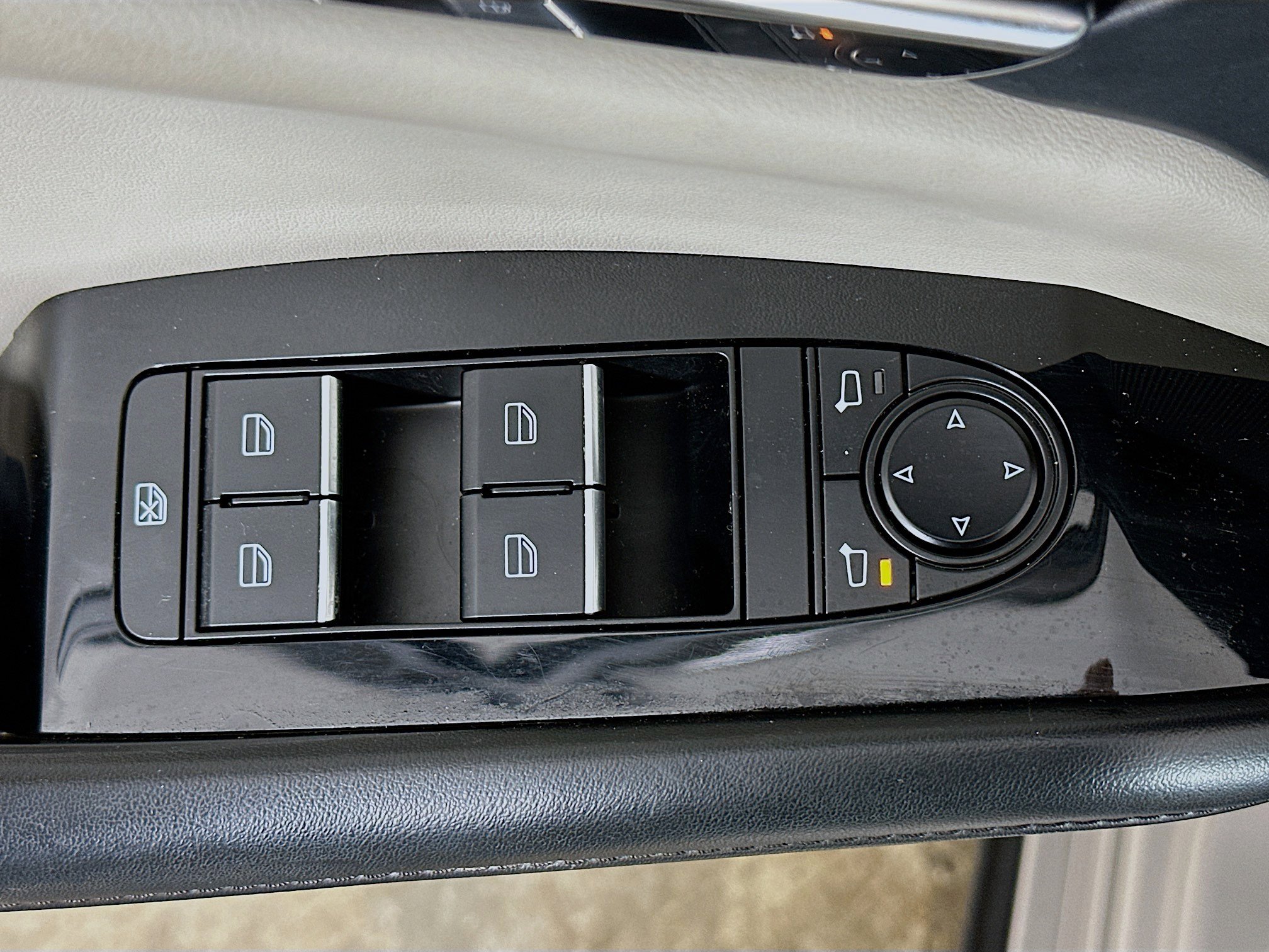 Used 2025 MAZDA MAZDA3 s image 15