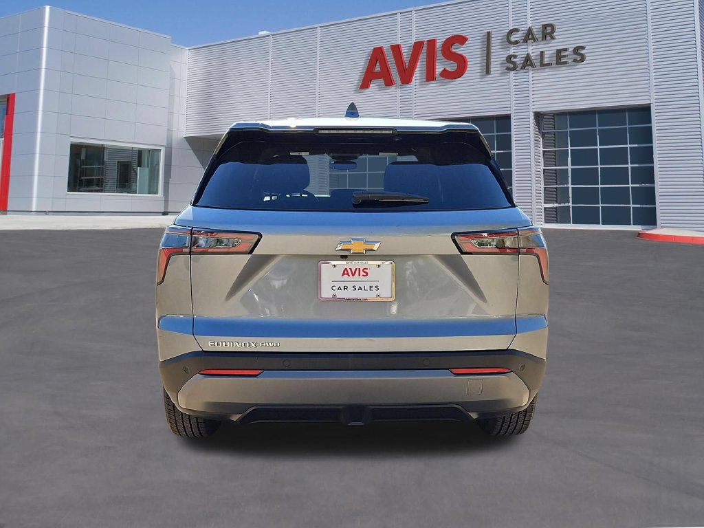 Used 2025 Chevrolet Equinox LT AWD/4WD image 6