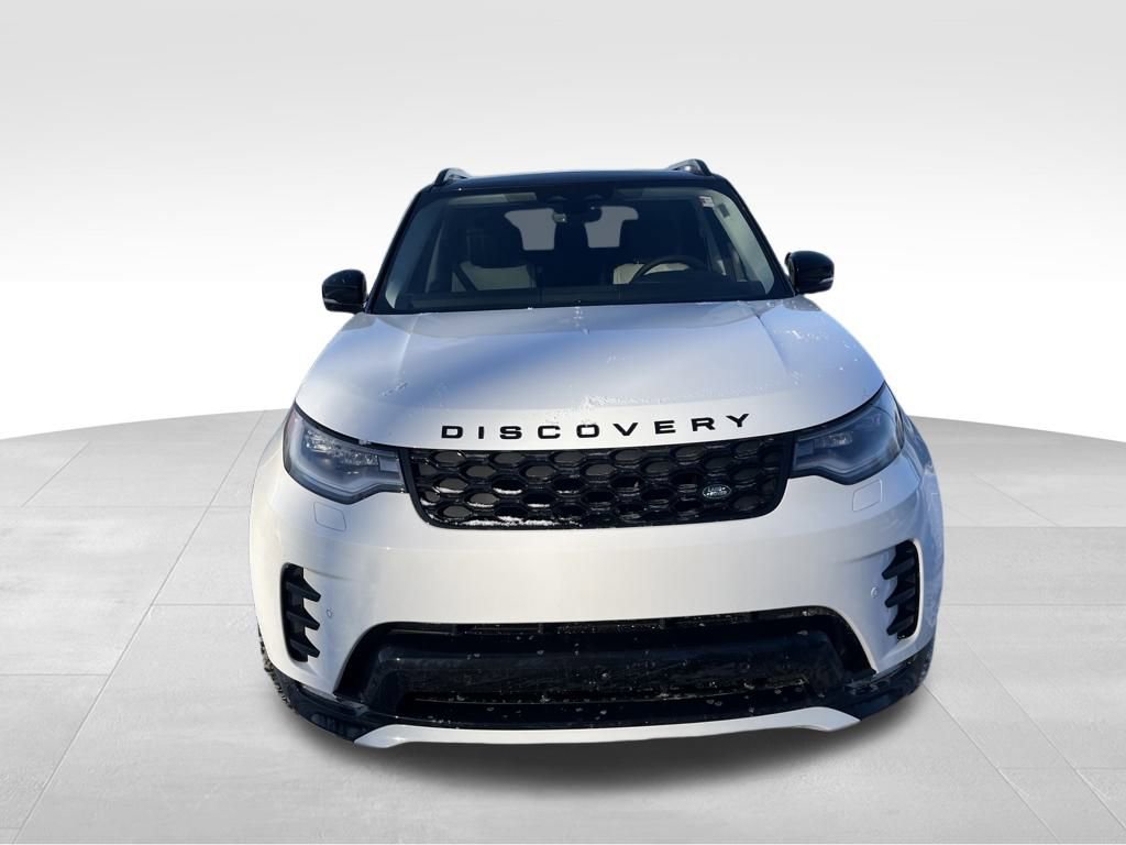 New 2026 Land Rover Discovery Dynamic SE image 8