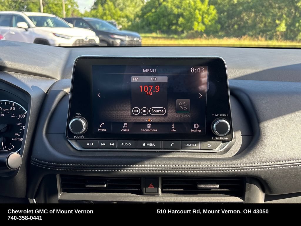 Used 2024 Nissan Rogue S AWD/4WD image 21