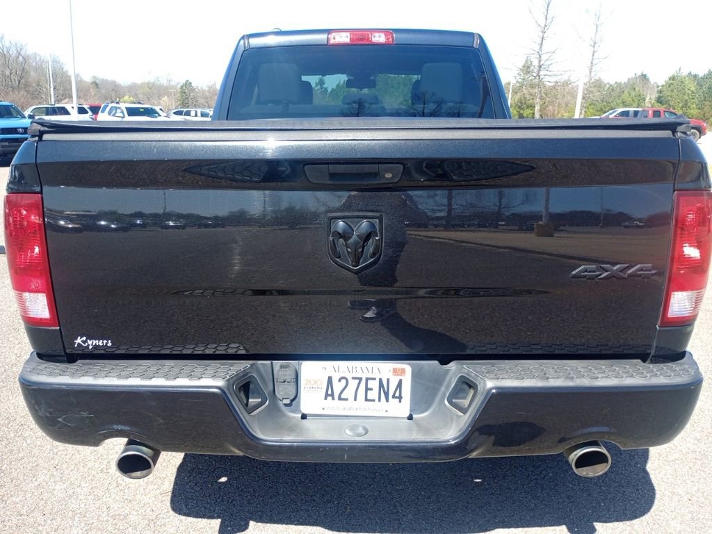 Used 2015 RAM 1500 Express w/ Black Ram 1500 Express Group image 6