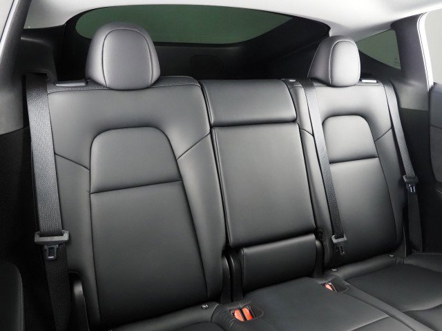 Used 2023 Tesla Model Y Long Range image 17
