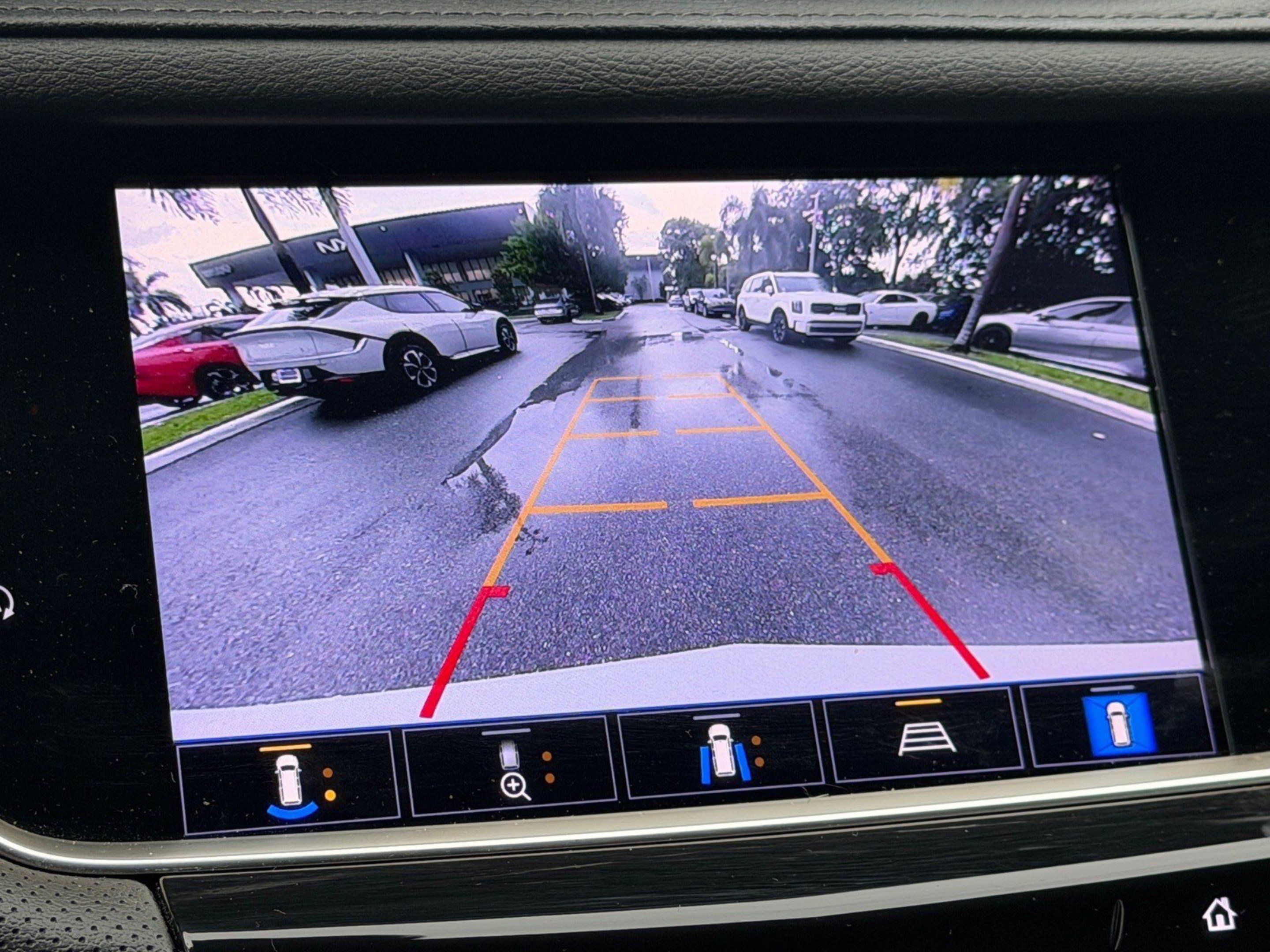 Used 2023 Cadillac XT5 Premium Luxury w/ Technology Package FWD image 48