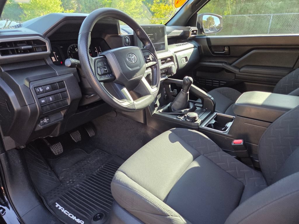 Certified 2024 Toyota Tacoma SR AWD/4WD image 25