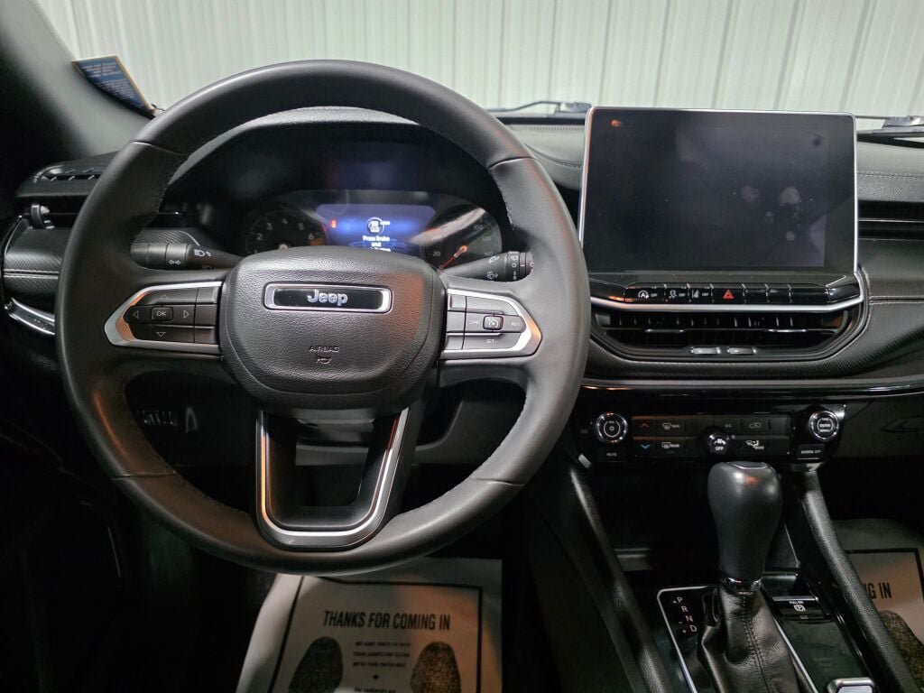 Used 2022 Jeep Compass Latitude AWD/4WD image 8