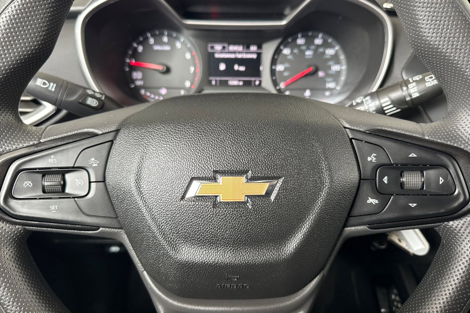 Used 2023 Chevrolet TrailBlazer LS FWD image 26