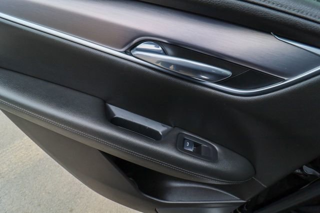 Used 2023 Cadillac XT6 Luxury image 38