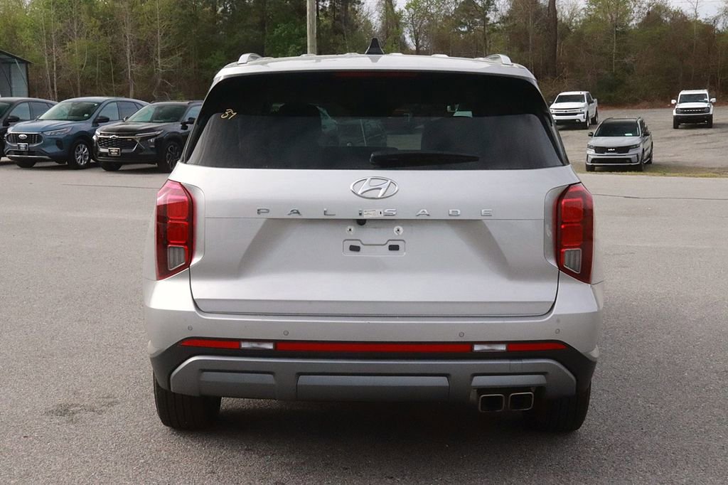 Used 2025 Hyundai Palisade SEL FWD image 6