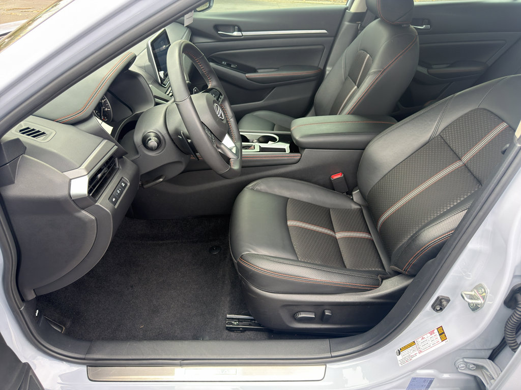 Certified 2025 Nissan Altima 2.5 SR image 16