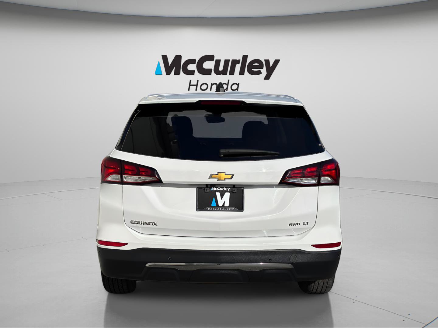 Used 2024 Chevrolet Equinox LT AWD/4WD image 4