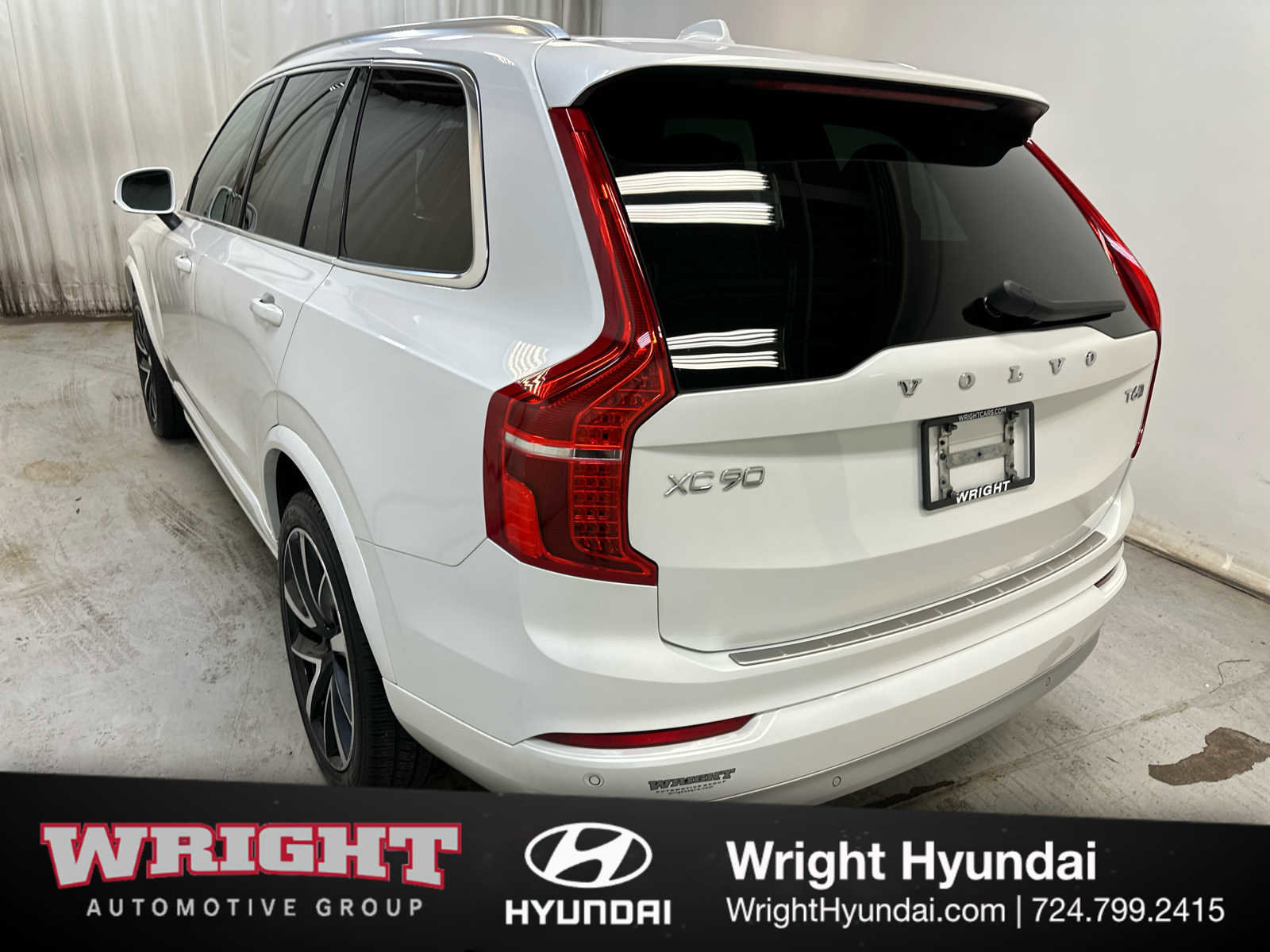Used 2022 Volvo XC90 T6 Momentum w/ Advanced Package image 4