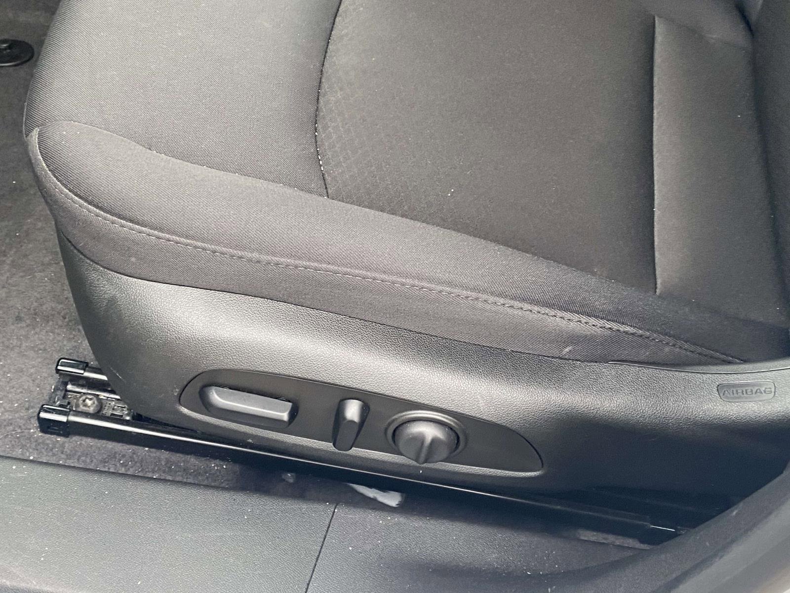 Used 2023 Chevrolet Malibu LT image 16