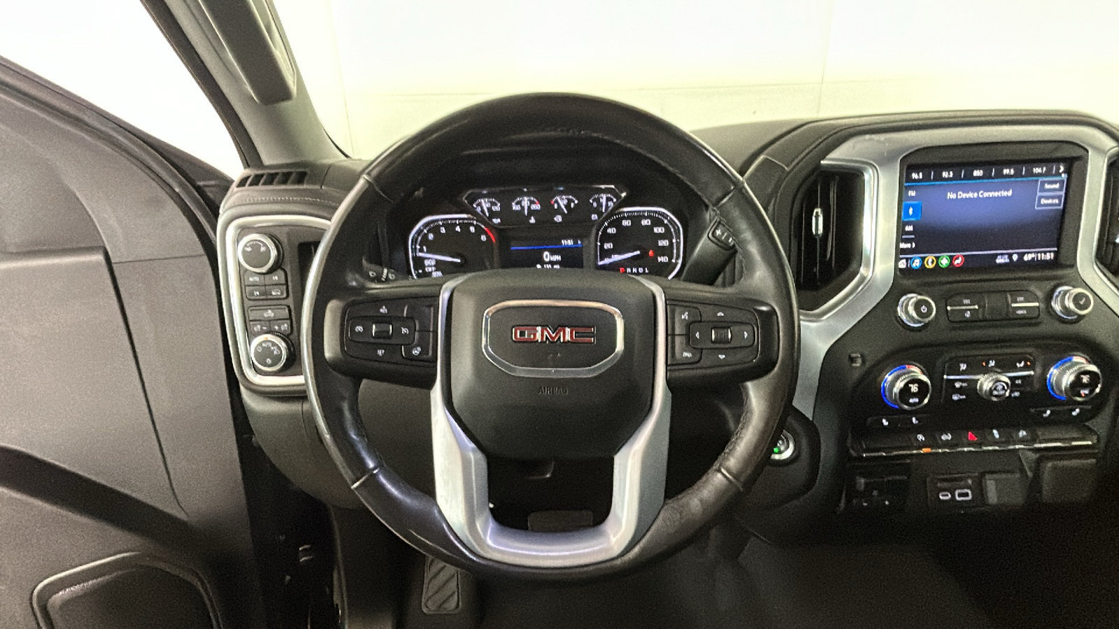 Used 2019 GMC Sierra 1500 SLE w/ SLE Value Package AWD/4WD image 18
