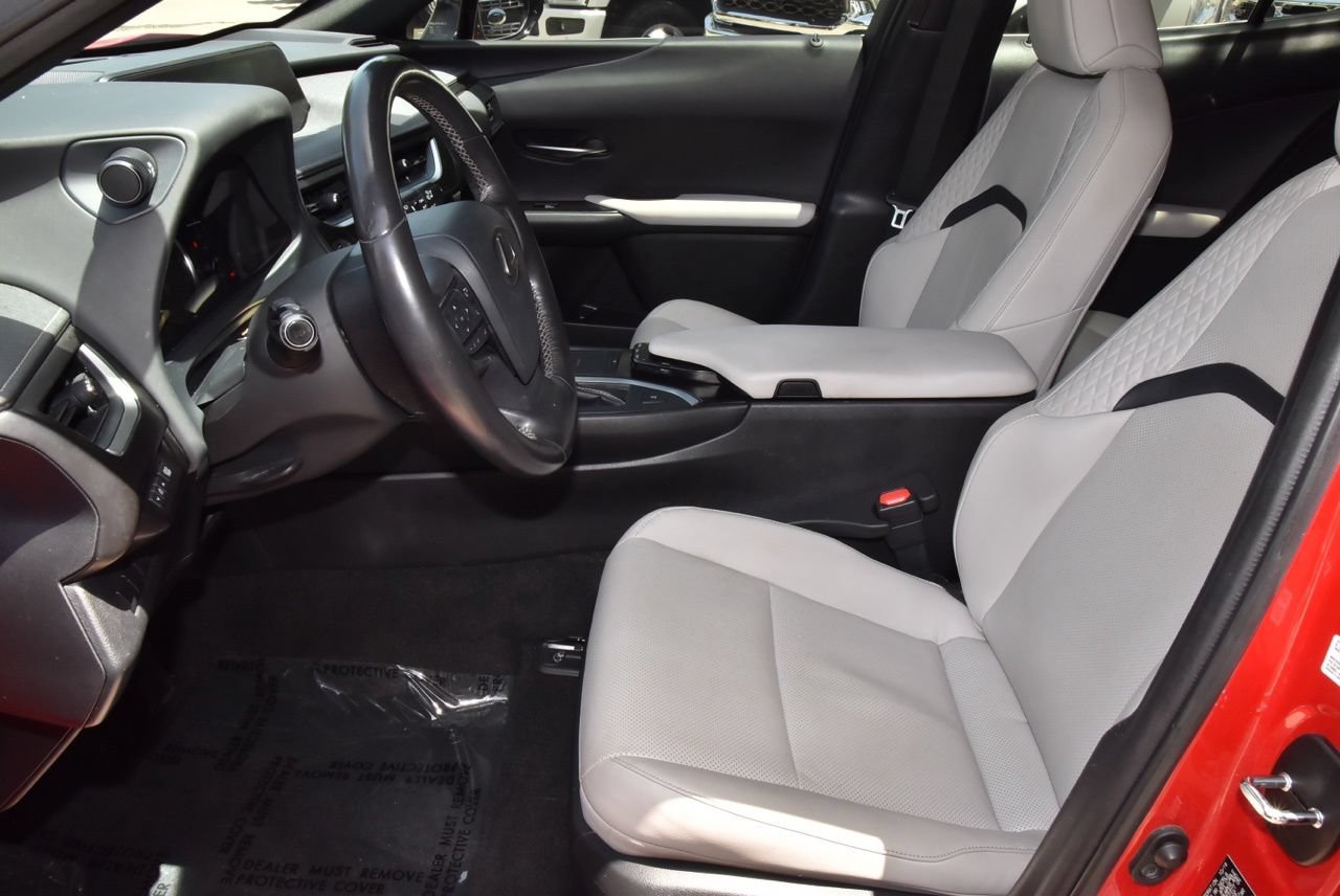 Used 2020 Lexus UX 200 w/ Premium Package FWD image 13