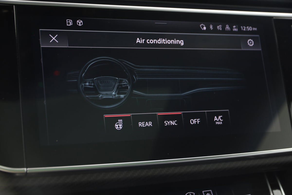 Used 2023 Audi RS Q8 AWD/4WD image 40