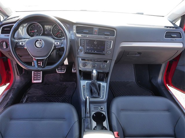 Used 2017 Volkswagen Golf Alltrack S image 22