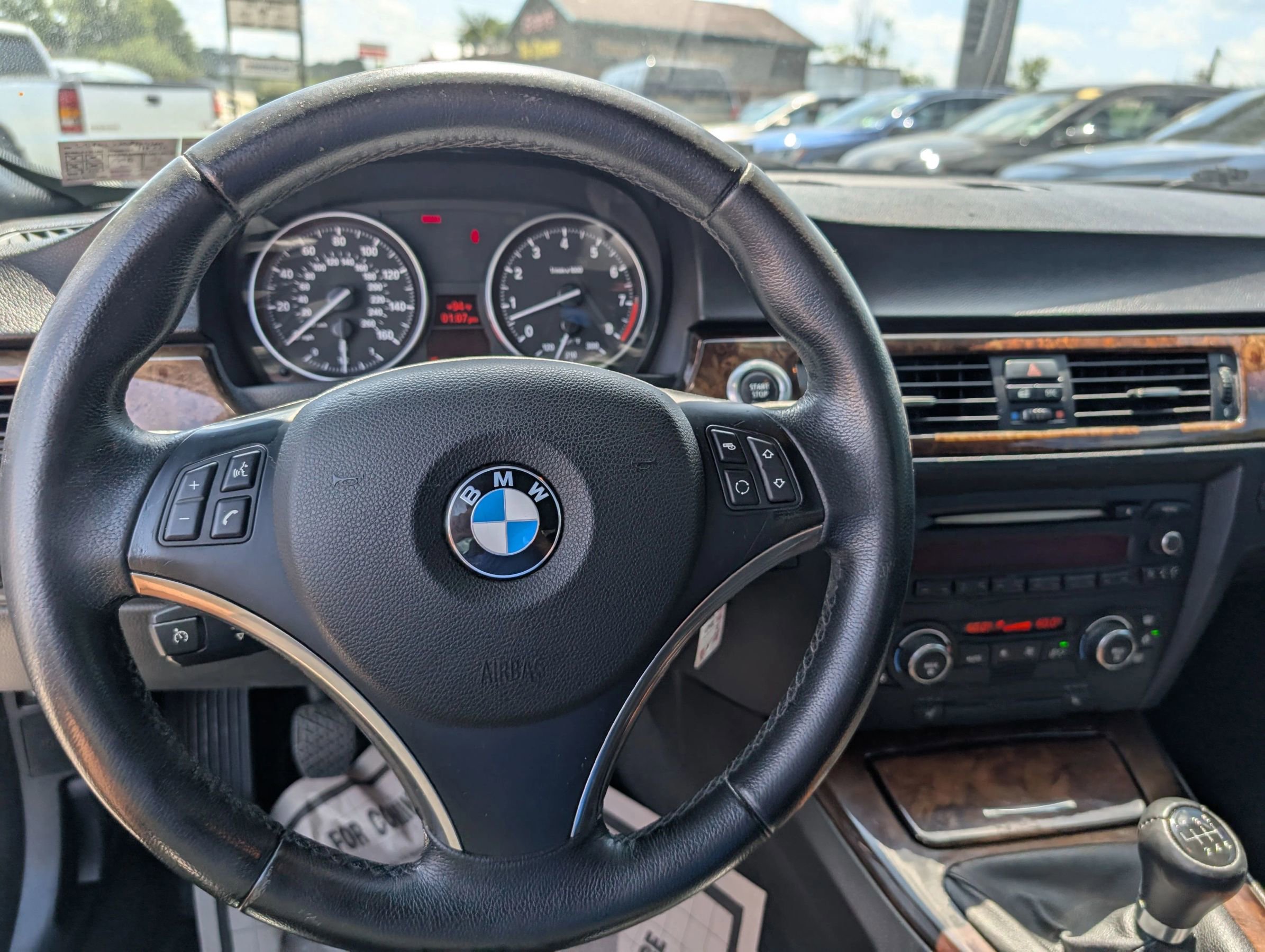 Used 2007 BMW 335i Convertible image 18