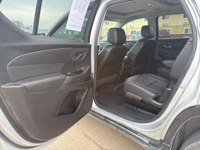 Used 2019 Chevrolet Traverse Premier w/ Redline Edition image 16
