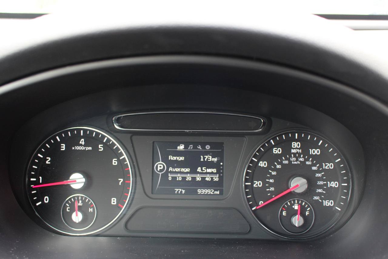 Used 2017 Kia Sorento FWD image 19