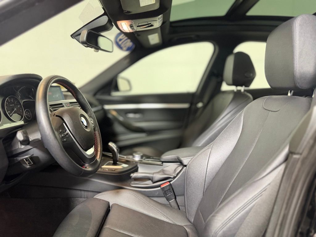 Used 2019 BMW 330i Gran Turismo xDrive image 17