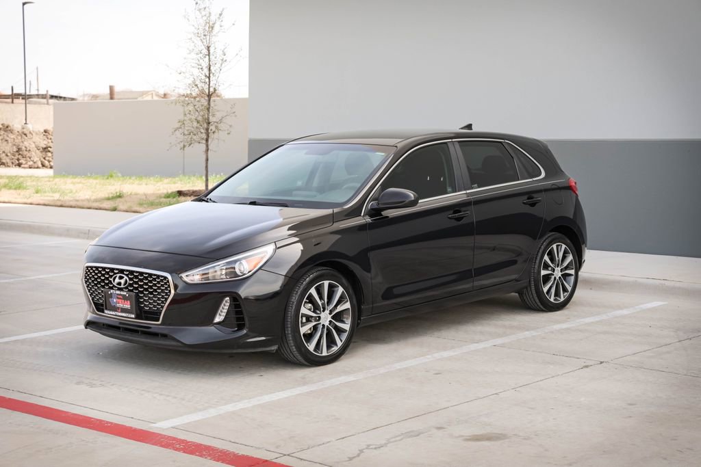 Used 2018 Hyundai Elantra GT FWD image 4