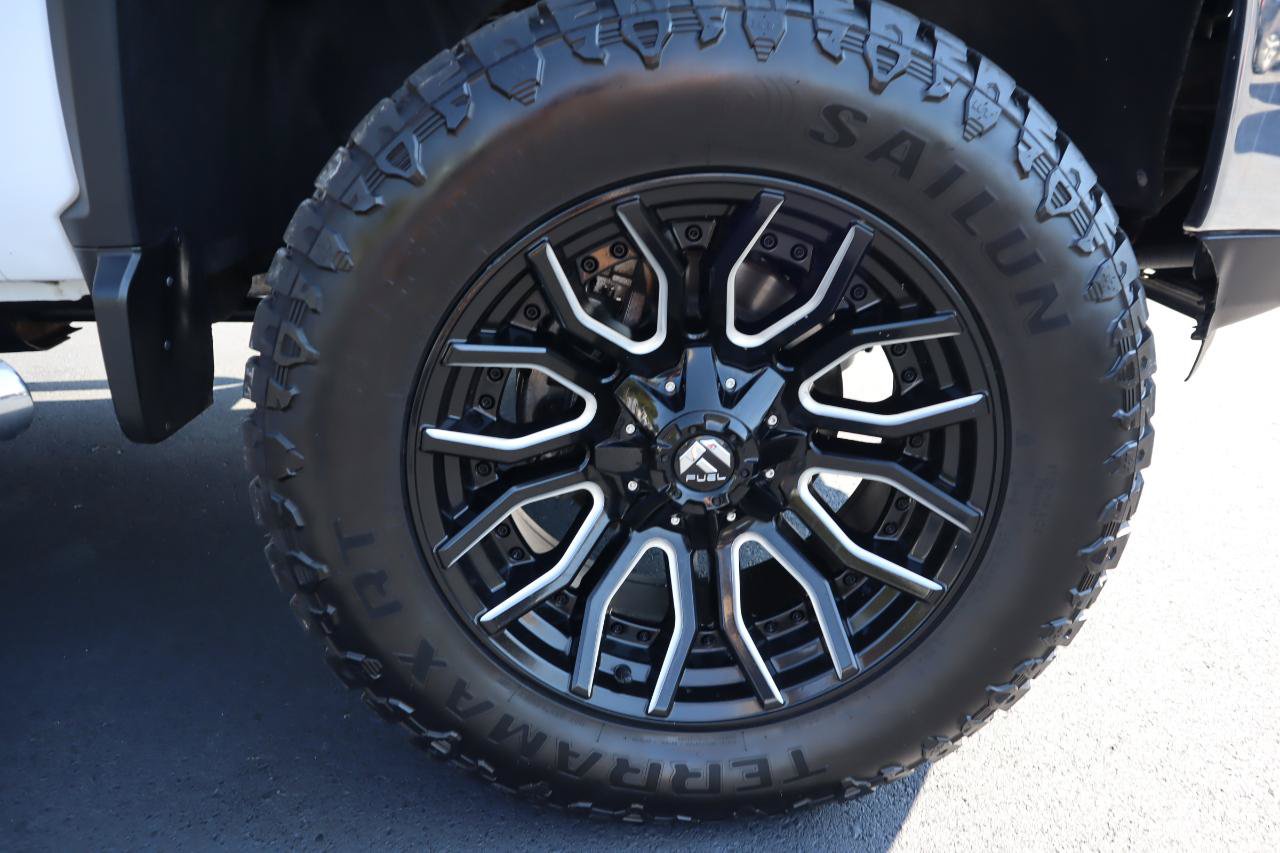 Used 2020 Chevrolet Silverado 2500 LT w/ All Star Edition AWD/4WD image 18