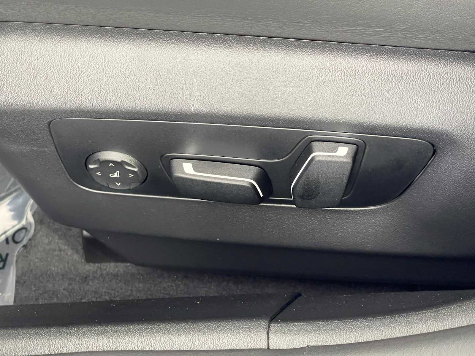 New 2026 BMW M5 image 18