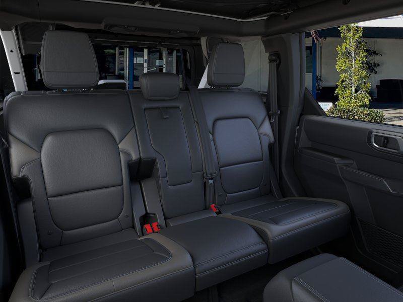 New 2025 Ford Bronco Outer Banks w/ Sasquatch Package AWD/4WD image 11