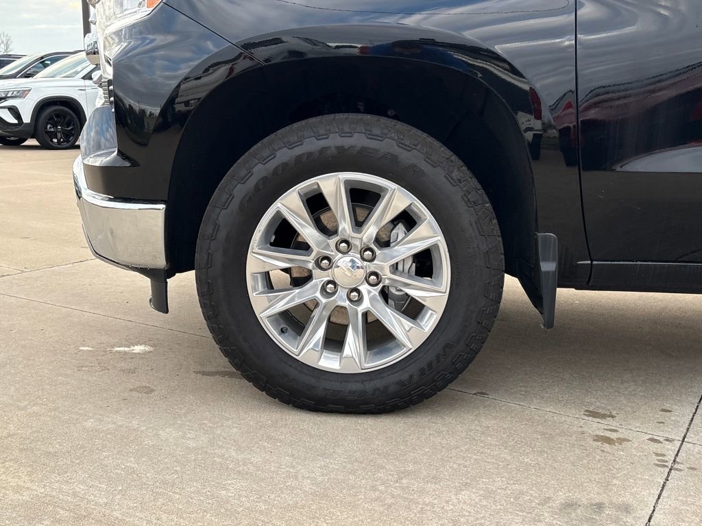 Used 2023 Chevrolet Silverado 1500 LTZ w/ LTZ Premium Package image 32