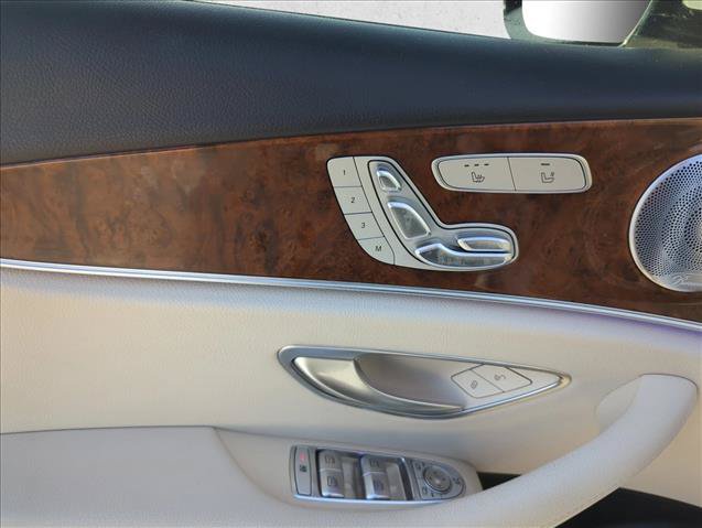 Used 2018 Mercedes-Benz E 300 image 9