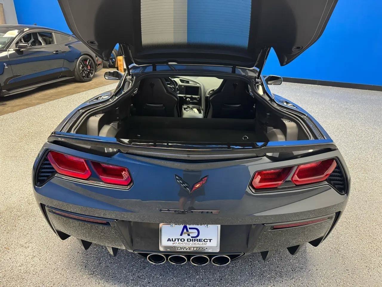 Used 2018 Chevrolet Corvette Stingray Coupe w/ Carbon Flash Badge Package RWD image 24