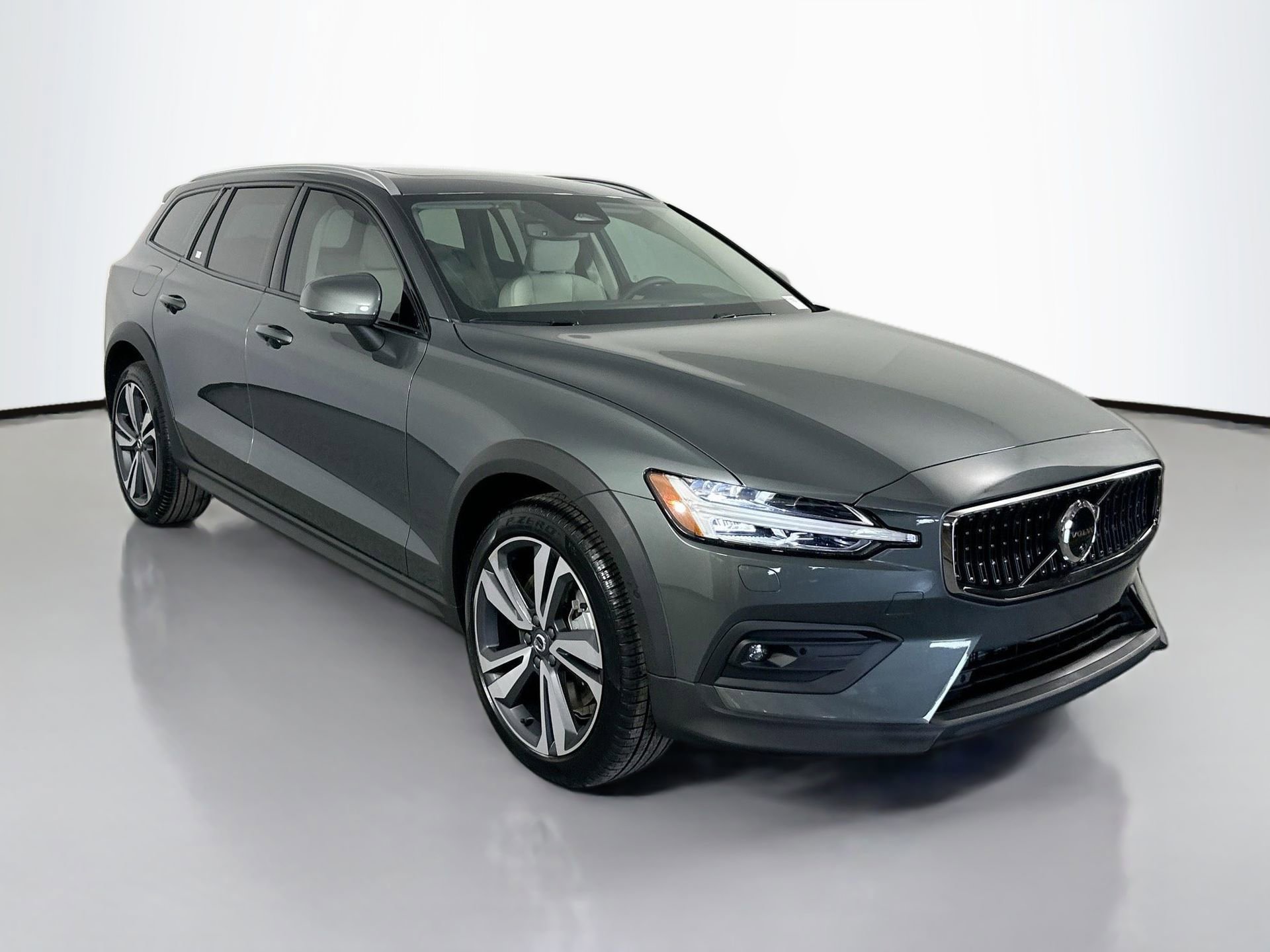 New 2026 Volvo V60 B5 Cross Country Plus w/ Protection Package Premier image 3