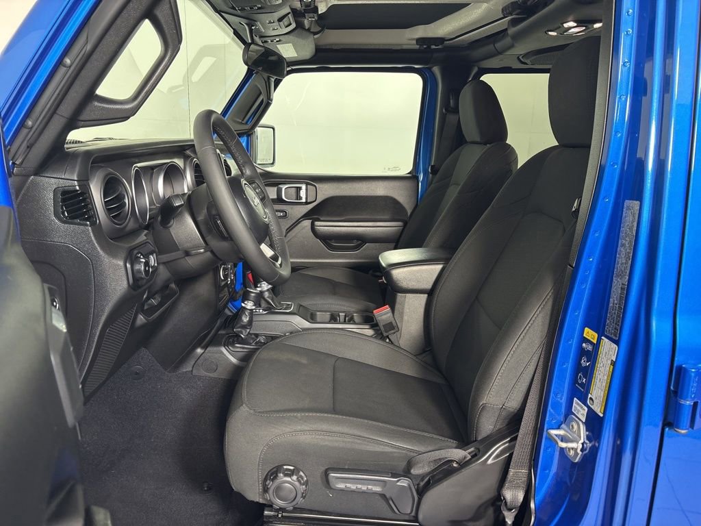 Used 2023 Jeep Wrangler Unlimited Sport image 14