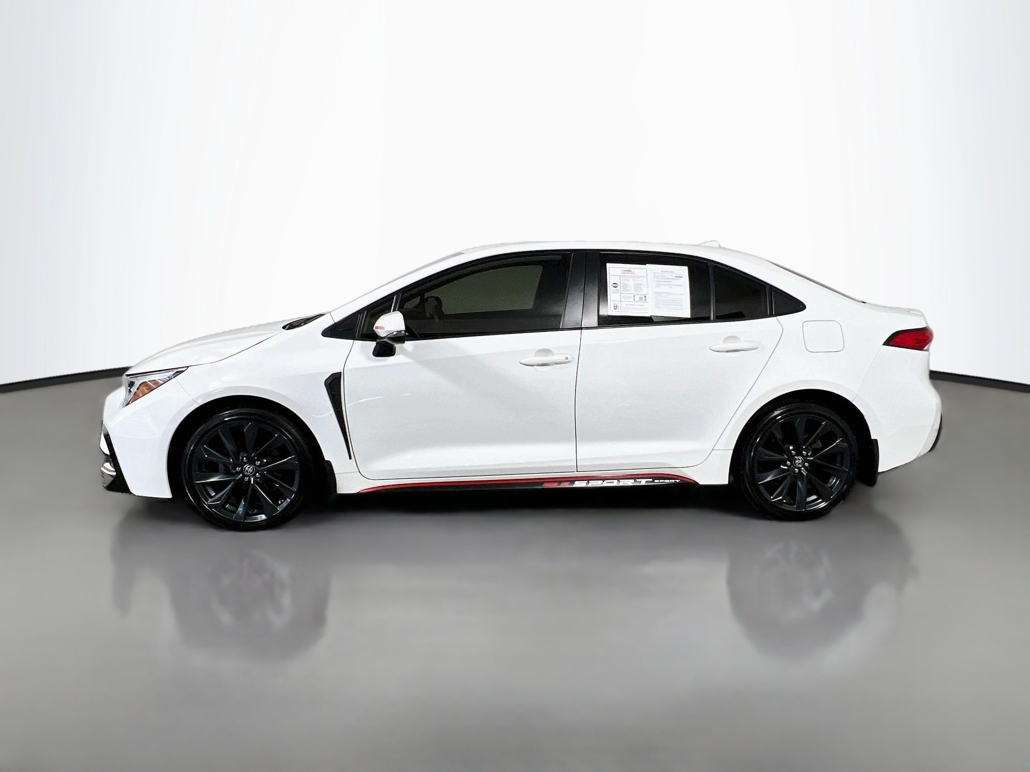 Used 2023 Toyota Corolla SE FWD image 9